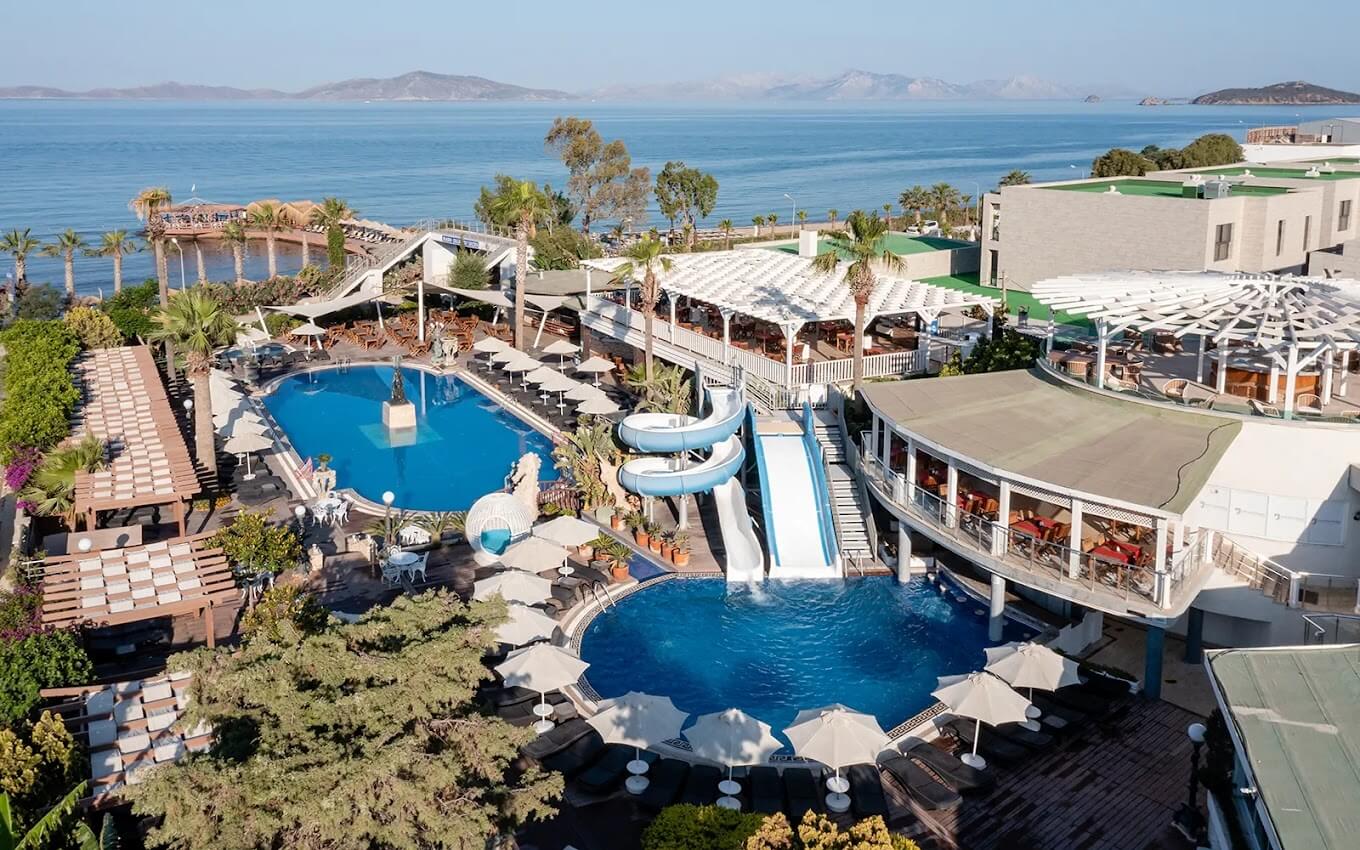 Golden Beach Resort & Spa logo